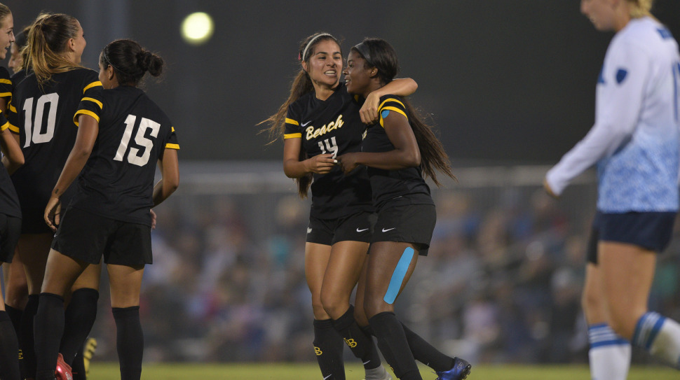 College Soccer News: UCLA Women's Soccer Edge Long Beach in Final Preseason Match