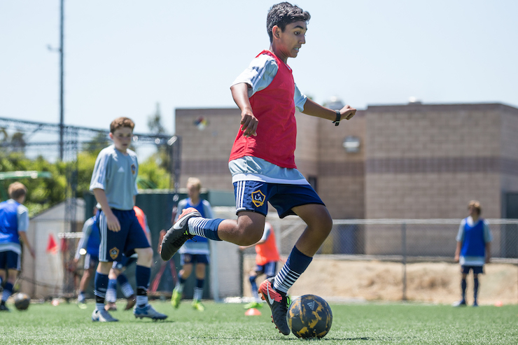 Youth soccer news: Top youth soccer camps in the USA - LA Galaxy camp