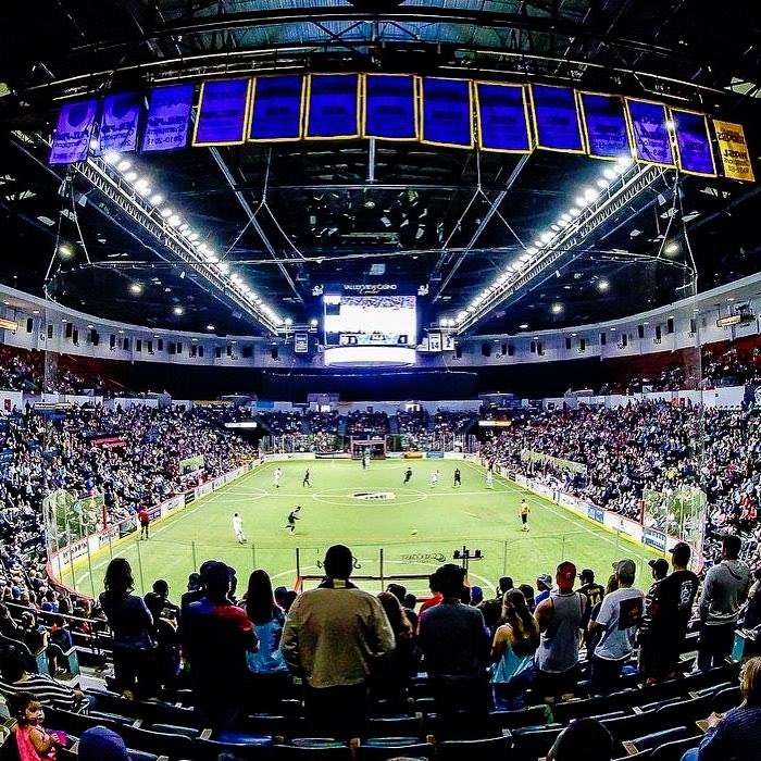 San Diego Sockers pack fans in the arena