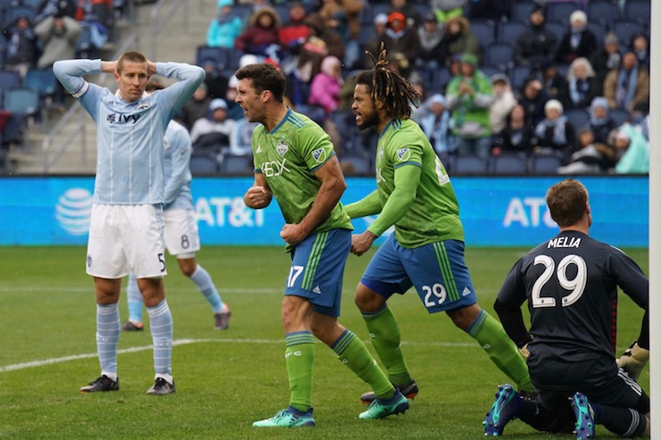 Soccer News: Sporting KC and Seattle Sounders FC battle to exciting 2-2 draw - Will Bruin's goal