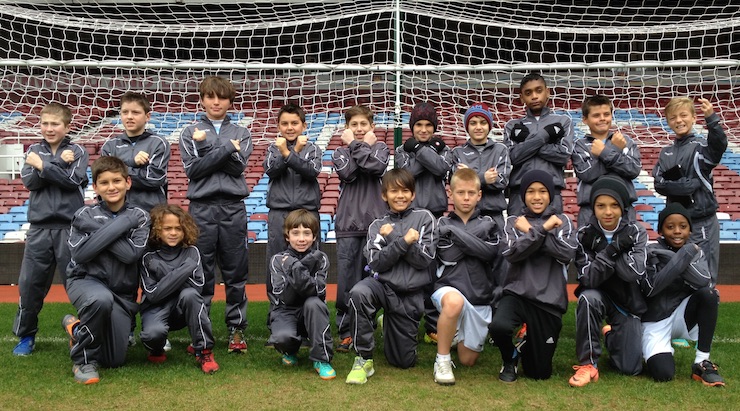 West Ham Youth Academy / West Ham Unveil New Team Photo So How Many