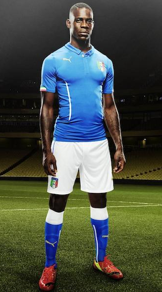 Balotelli Looks Good in Puma • SoccerToday