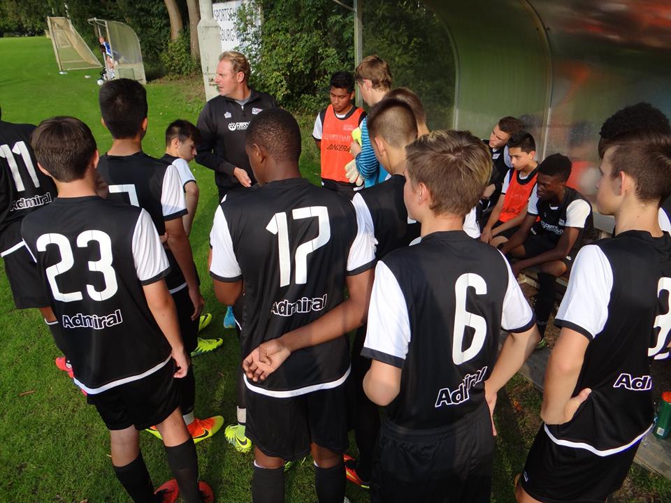 Youth Soccer News: Train With the Pros - Dante & Rafinha Join GFL Soccer Camps