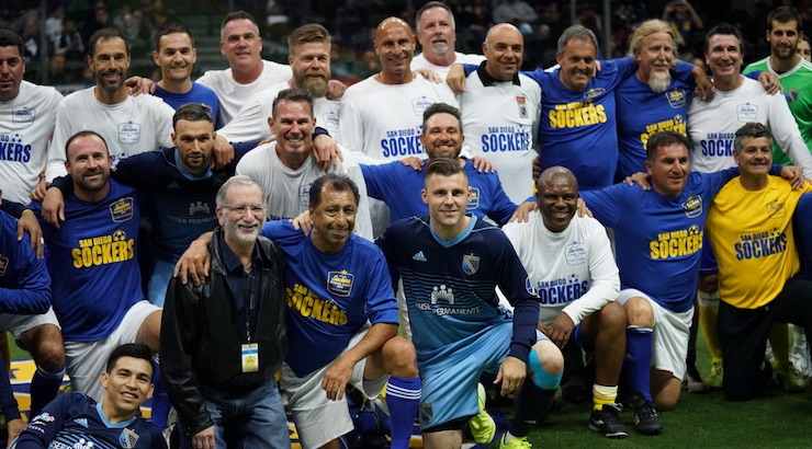 SOCKERS ALUMNI HALF TIME GAME SoccerToday